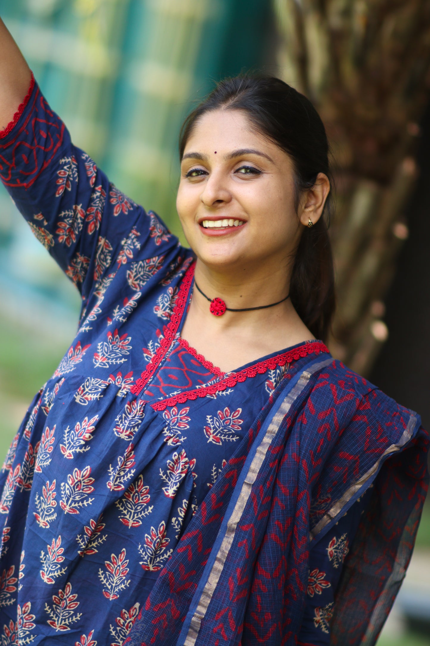 Blue & red pure cotton women kurta set