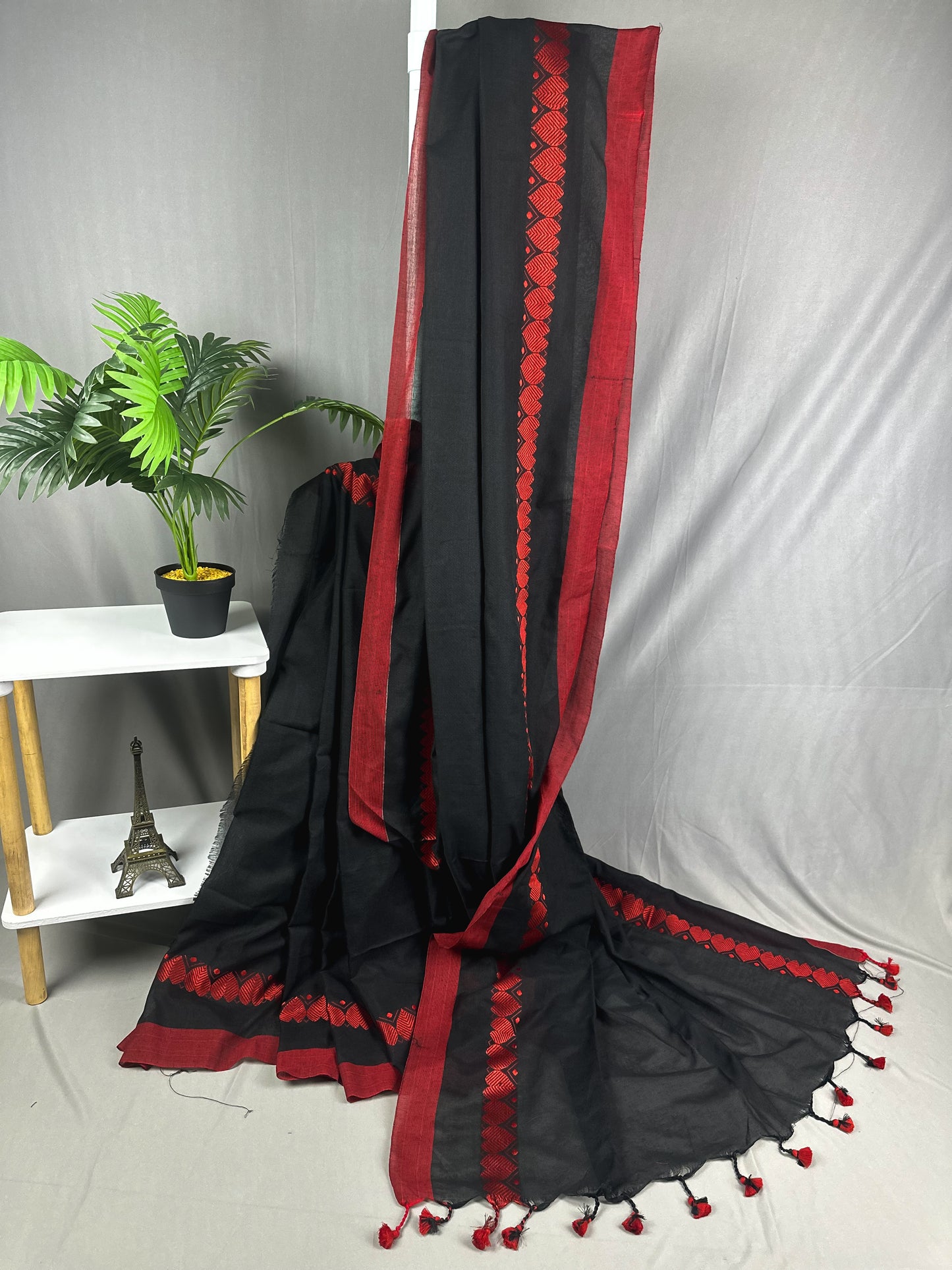 Black red heart handloom pure cotton saree