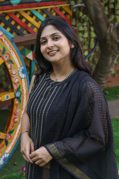 Black striped pure cotton handloom women kurta set (sleeves attached)