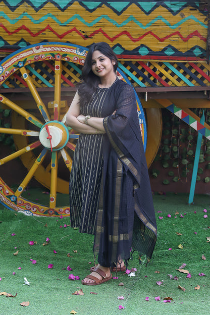 Black striped pure cotton handloom women kurta set (sleeves attached)