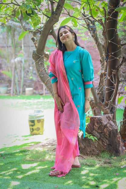 Pink and blue pure cotton handloom women kurta set
