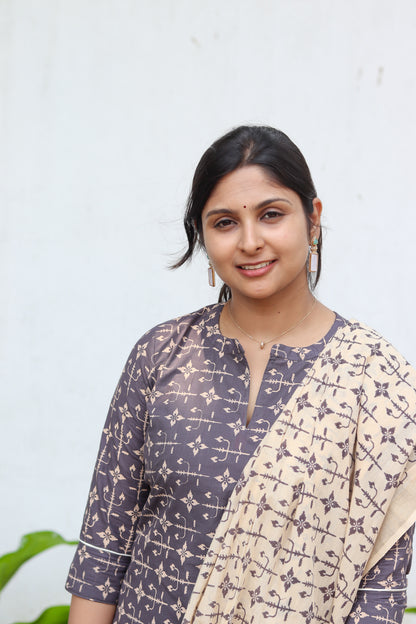 Dark grey & cream pure cotton printed handloom women kurta set