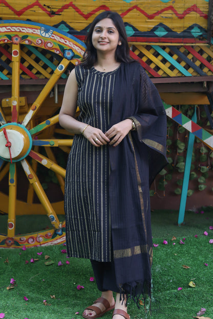 Black striped pure cotton handloom women kurta set (sleeves attached)