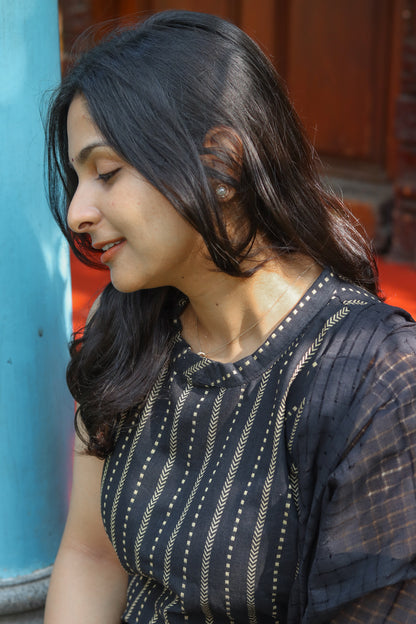 Black striped pure cotton handloom women kurta set (sleeves attached)