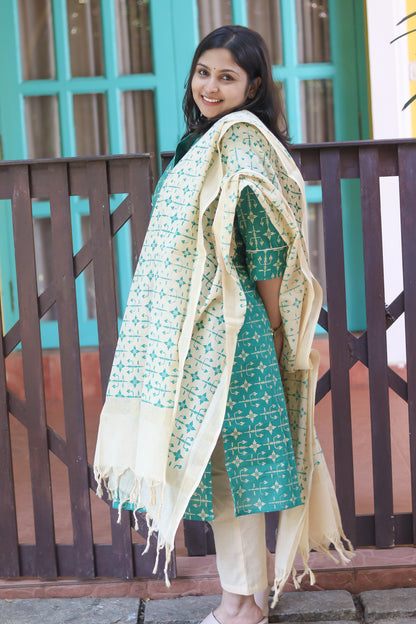 Green & cream pure cotton printed handloom women kurta set