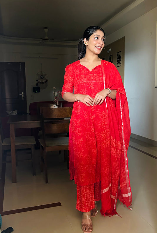 Cherry red linen cotton workwear kurta sets with lining