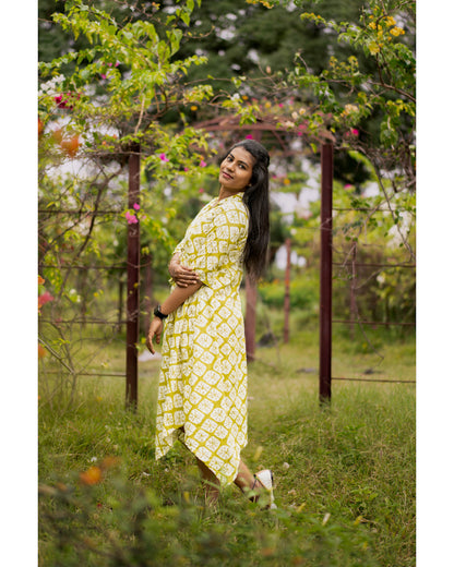 Cream green floral cotton maternity wear with feeding zippers