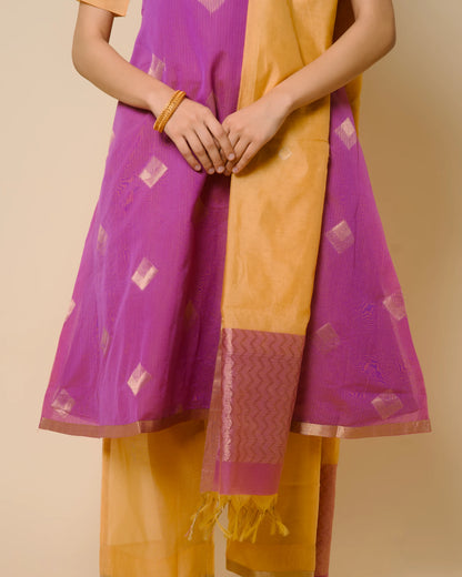 Orchid Pink Silk Cotton Handcrafted Aari Work Kurta Set