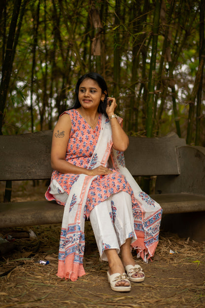 Peach floral Jaipur linen cotton suit (sleeves attached)