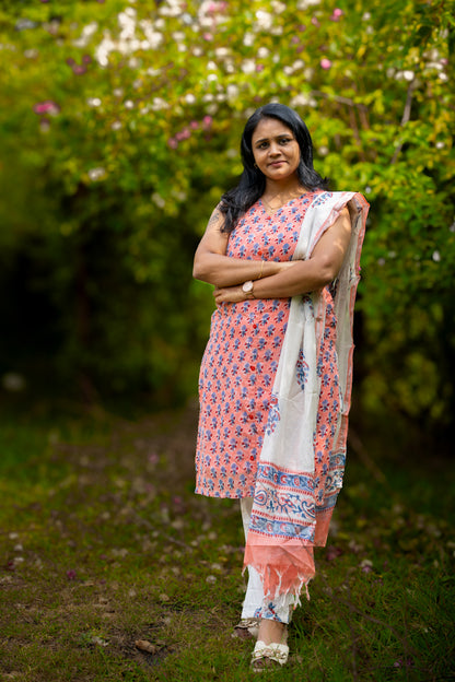 Peach floral Jaipur linen cotton suit (sleeves attached)