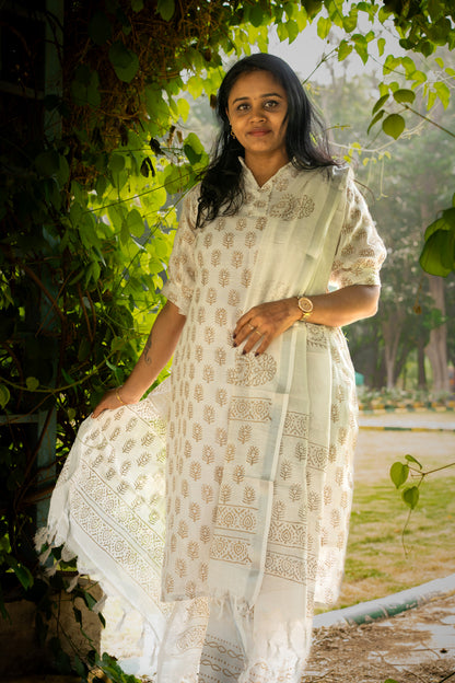 Off-white linen cotton kurta suit with lining