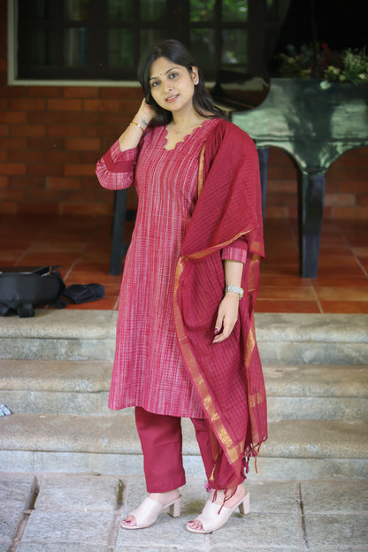 Maroon pure cotton handloom women kurta set