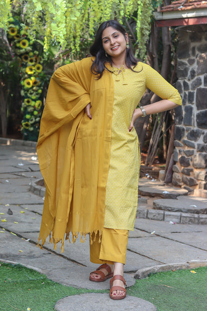Mustard pure cotton handloom women kurta set