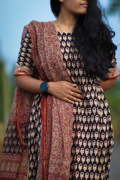 Black Maroon Jaipur cotton kurta set with kota doria dupatta