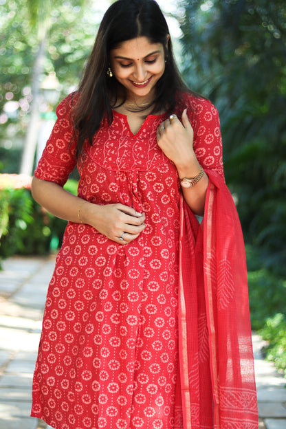 Peachy Red Jaipur cotton kurta set with Kota doria dupatta
