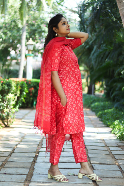 Peachy Red Jaipur cotton kurta set with Kota doria dupatta