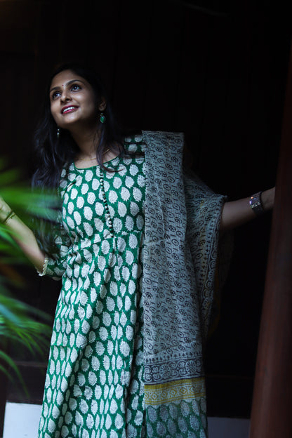 Green yellow Jaipur cotton kurta set with Kota doria dupatta