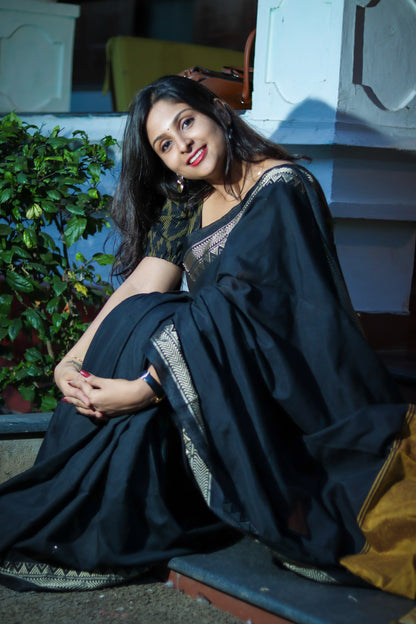 Black honey colour temple border pure cotton handloom linen saree