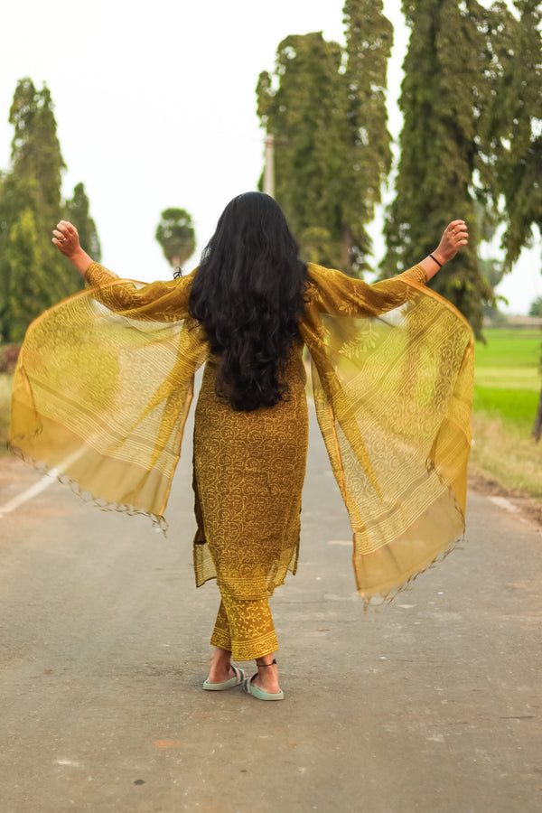 Olive Jaipur cotton kurta set with Kota Doris dupatta