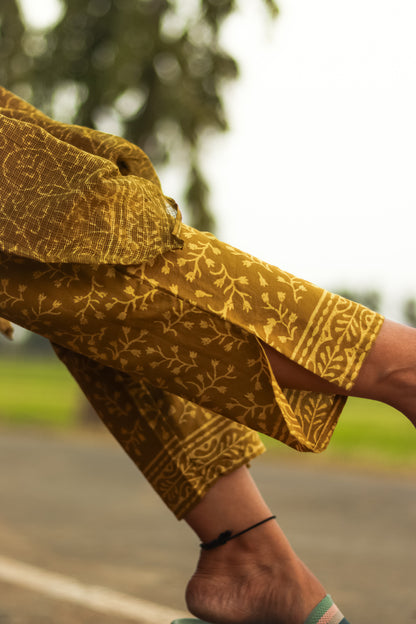Olive Jaipur cotton kurta set with Kota Doris dupatta
