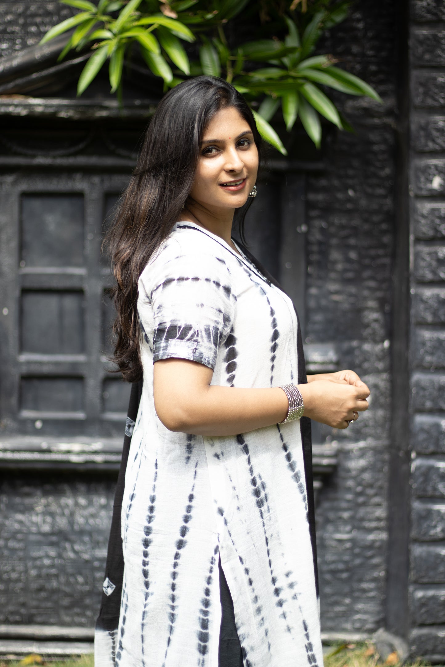 Black & white pure linen cotton women kurta set