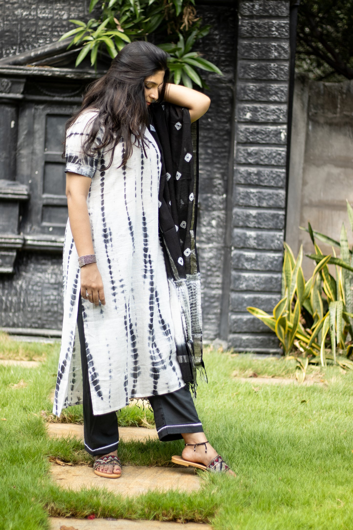 Black & white pure linen cotton women kurta set