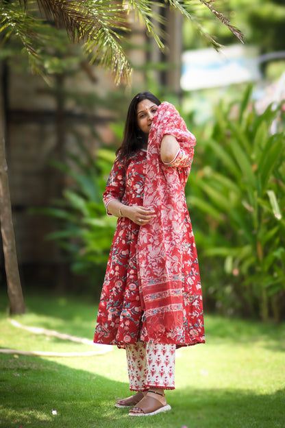 Red and white floral pure cotton kurta set with Kota Doria dupatta