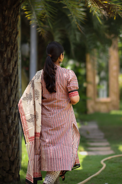 Striped & floral pure cotton women kurta set