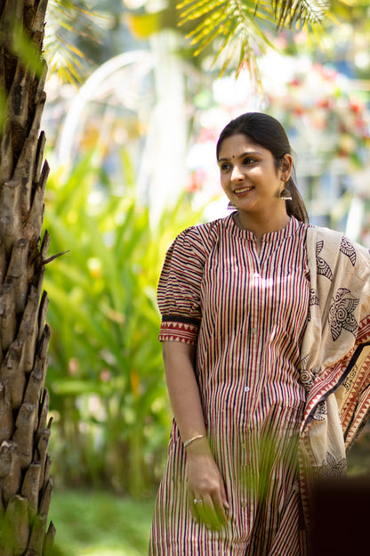 Striped & floral pure cotton women kurta set
