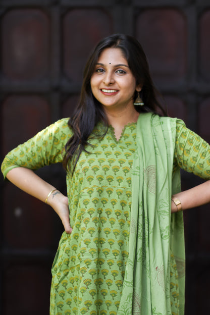 Olive women pure cotton kurta sets