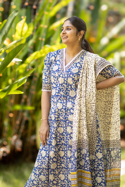 Floral blue Jaipur cotton women kurta set