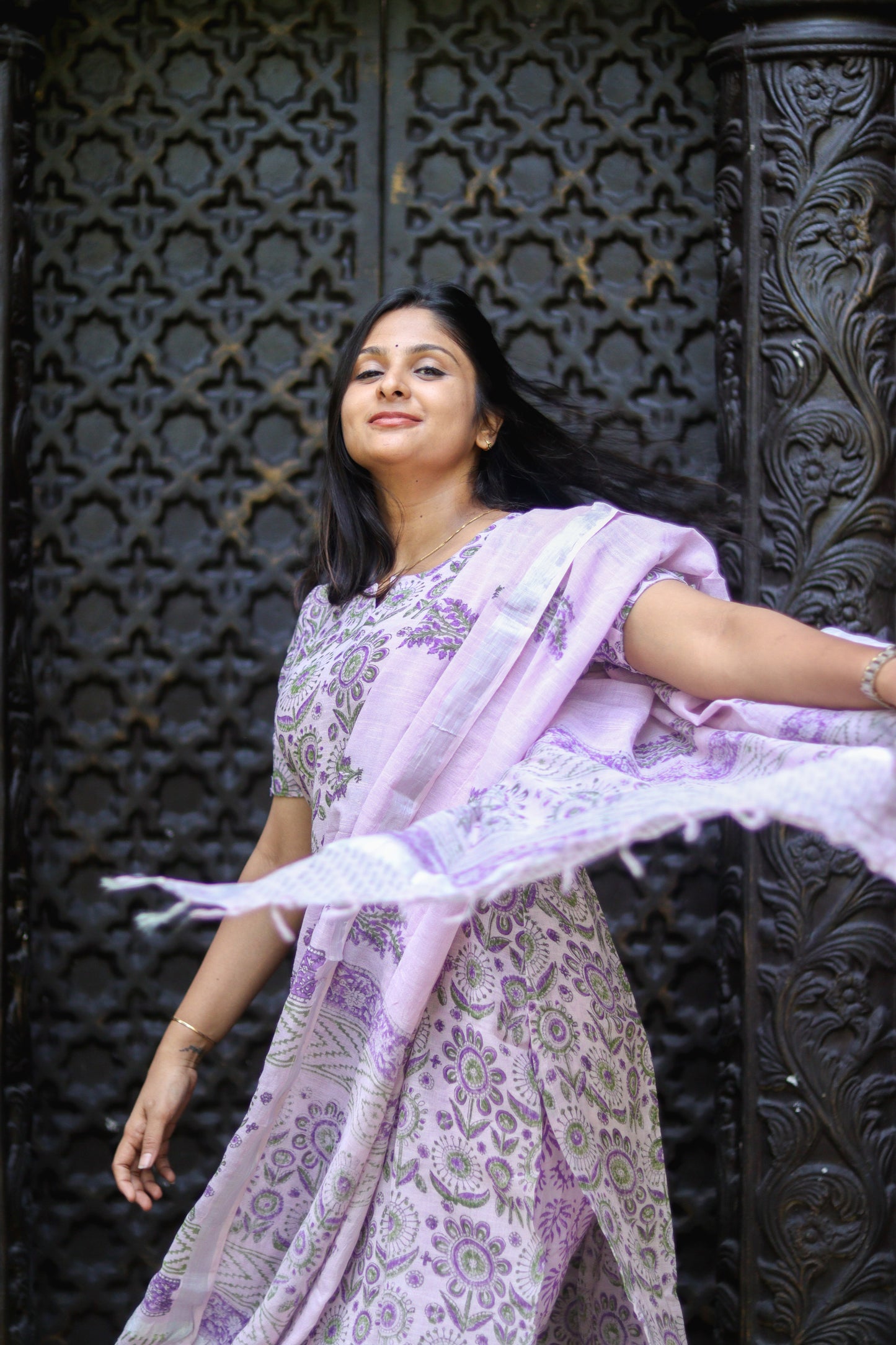 Mauve floral linen cotton women kurta set