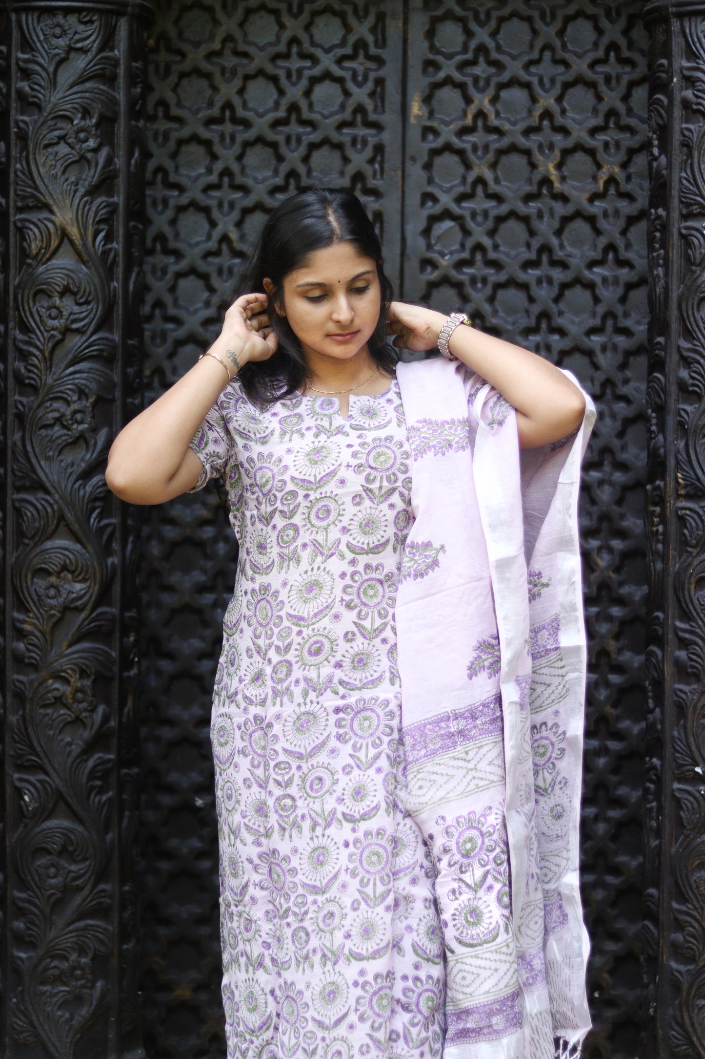 Mauve floral linen cotton women kurta set