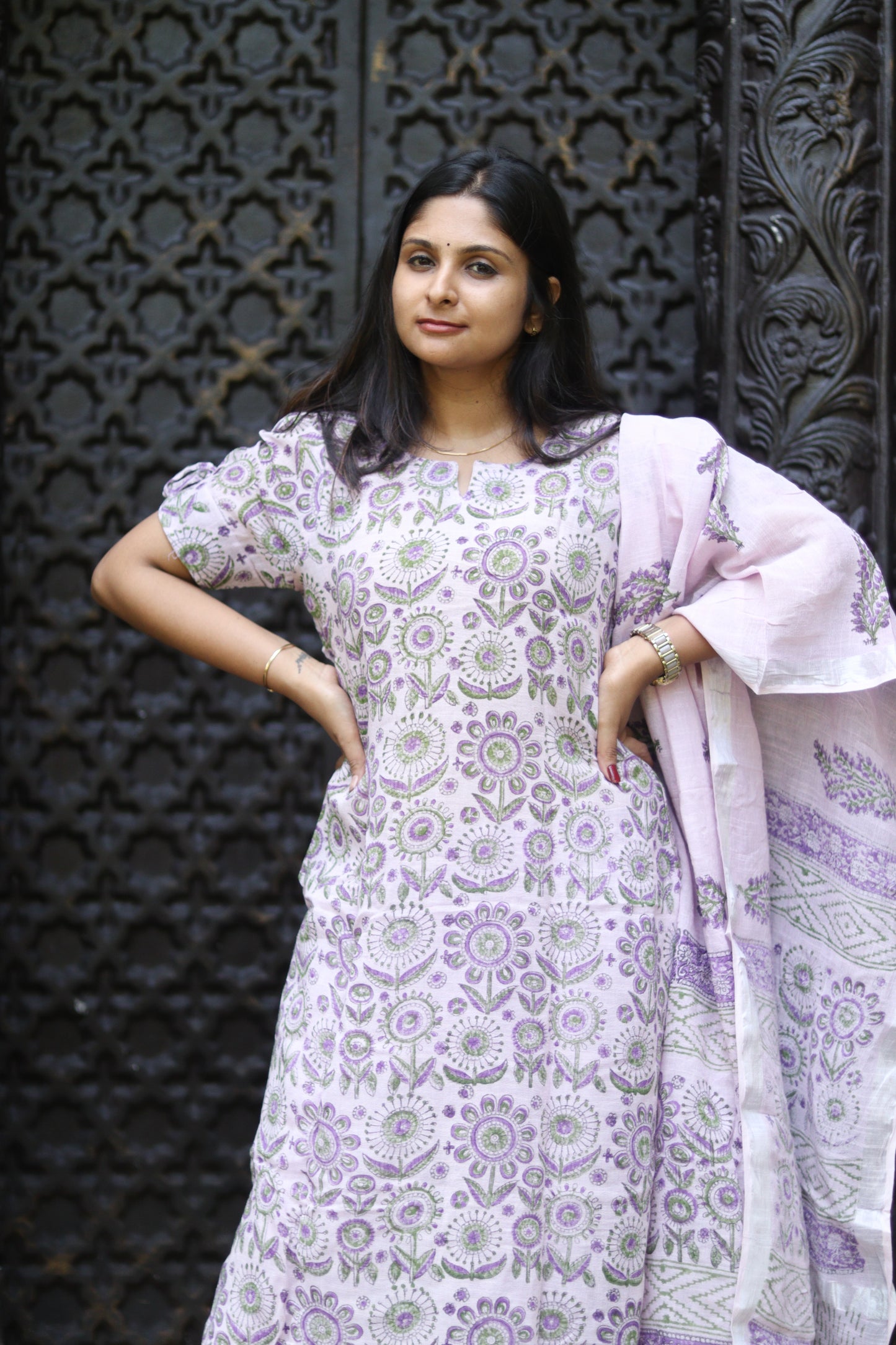 Mauve floral linen cotton women kurta set