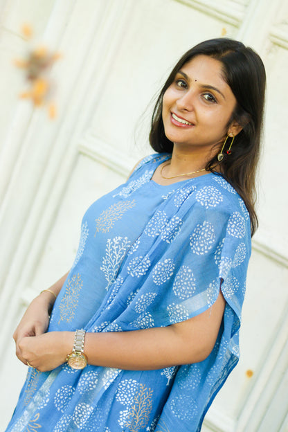 Floral blue linen cotton women kurta set with lining(sleeves attached inside)