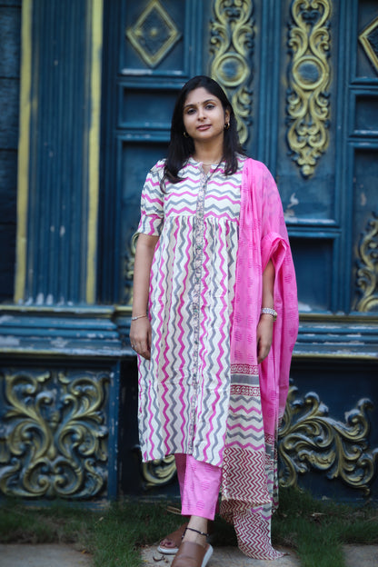 Cream pink pure cotton women kurta set