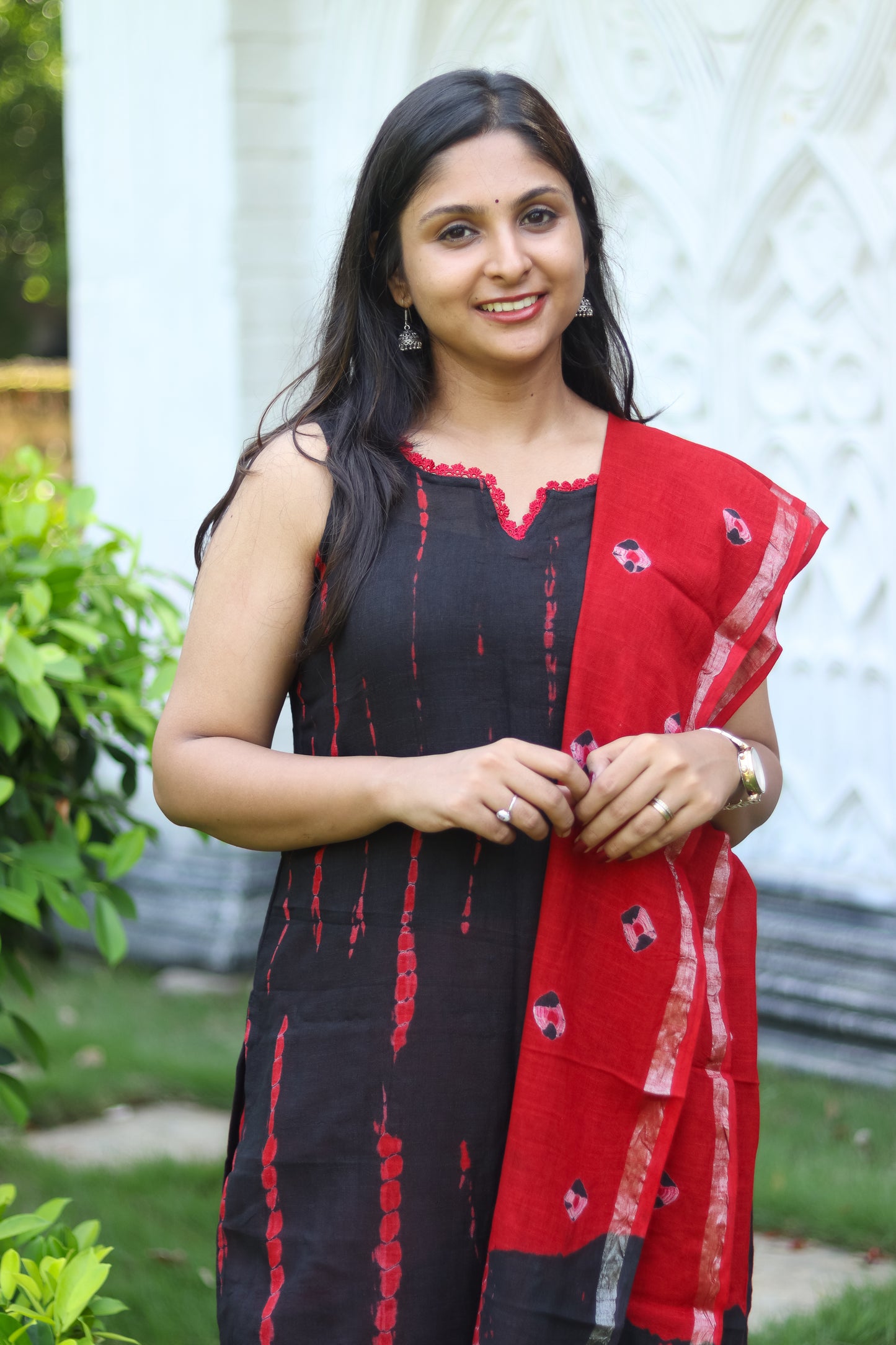 Red & black pure linen cotton women kurta set (sleeves attached)