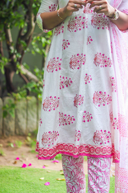 White & pinky Jaipur cotton workwear kurta sets