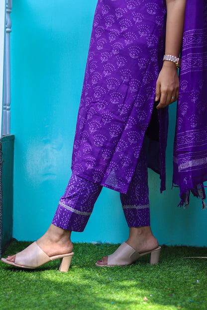 Purple linen cotton workwear kurta sets with lining