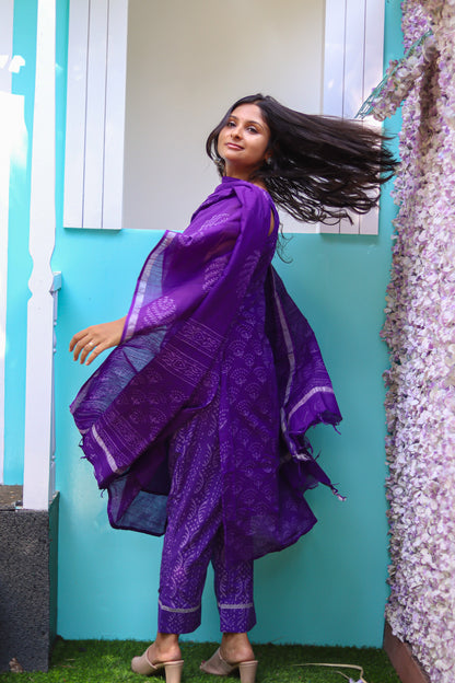 Purple linen cotton workwear kurta sets with lining