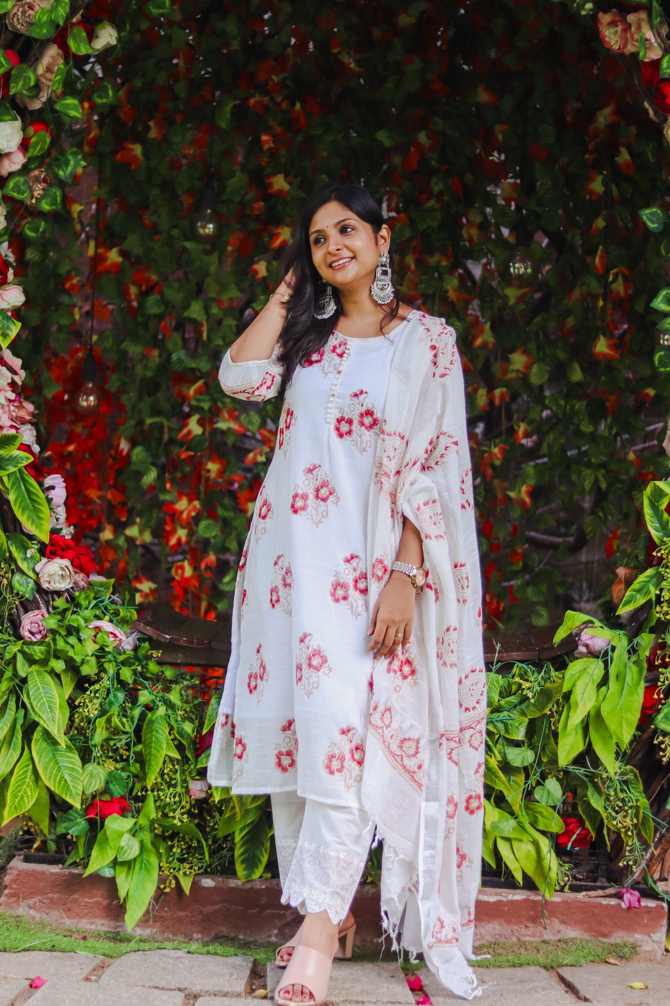 Off-white linen cotton workwear kurta sets with lining