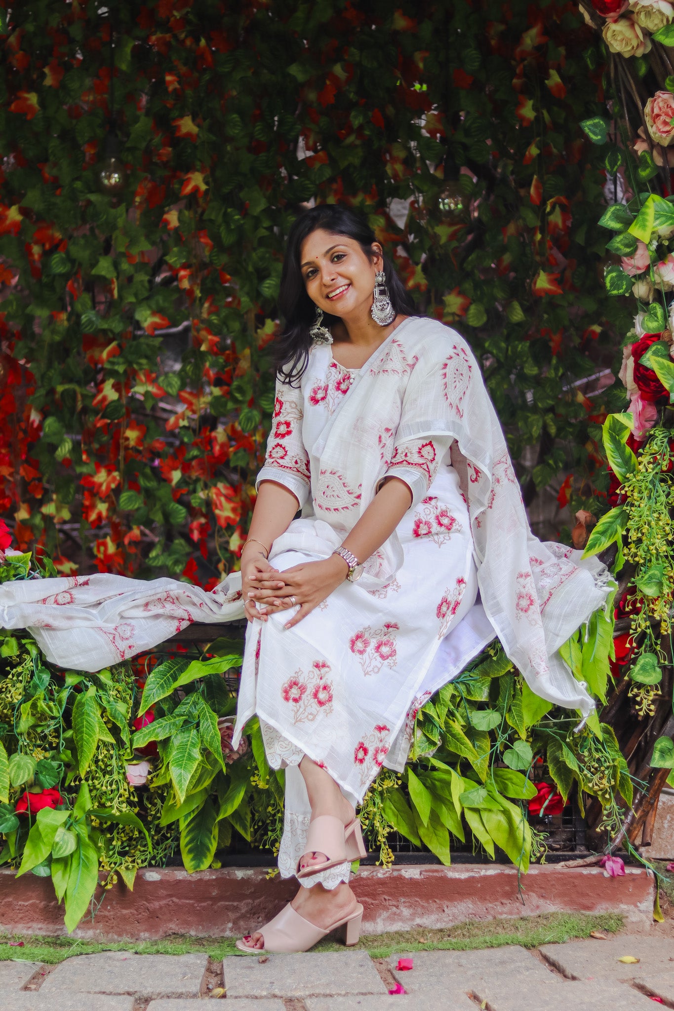 Off-white linen cotton workwear kurta sets with lining