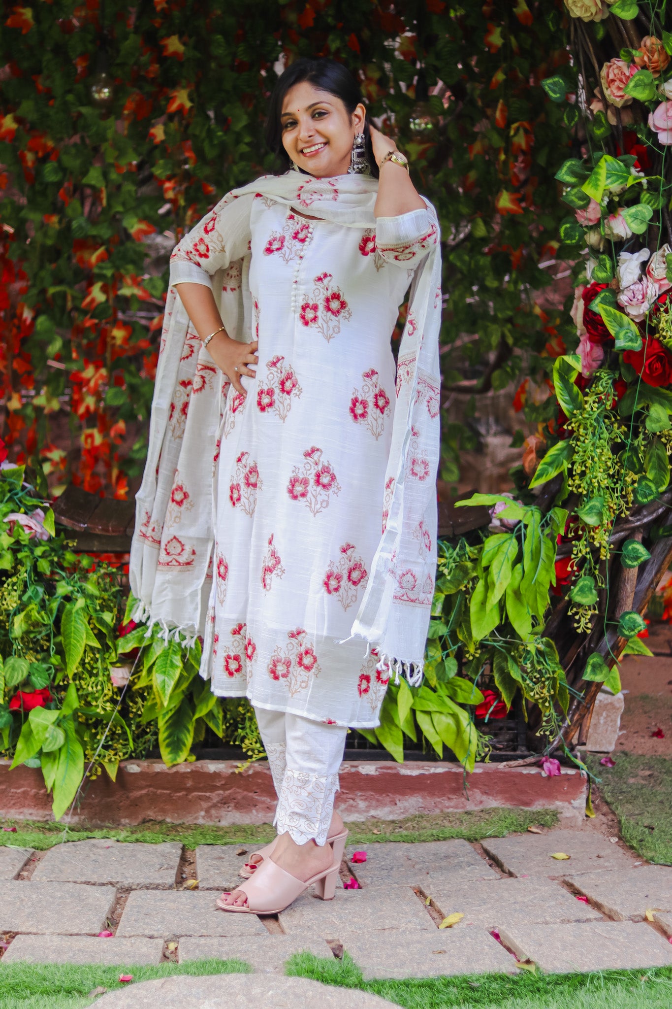 Off-white linen cotton workwear kurta sets with lining