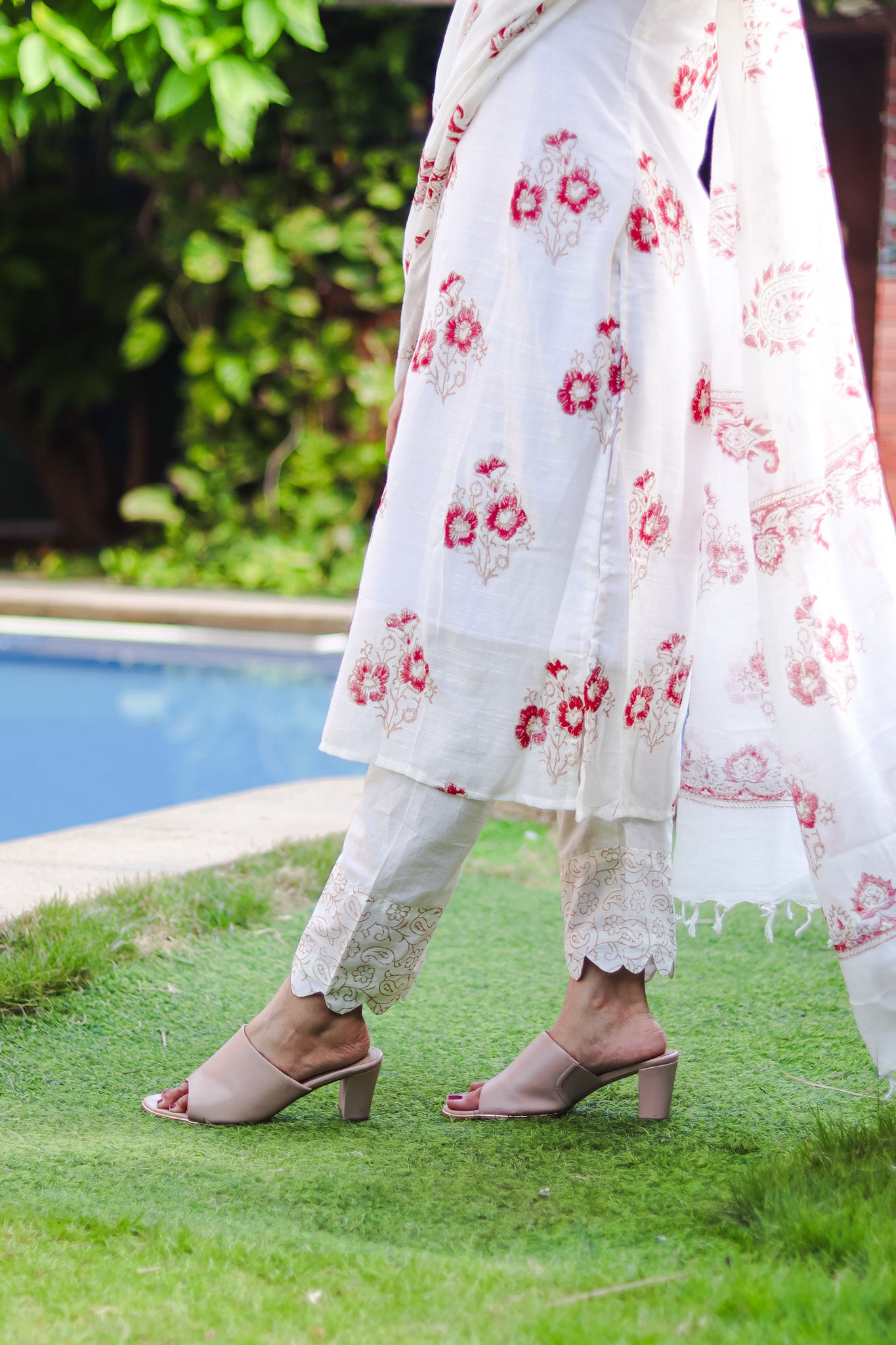 Off-white linen cotton workwear kurta sets with lining