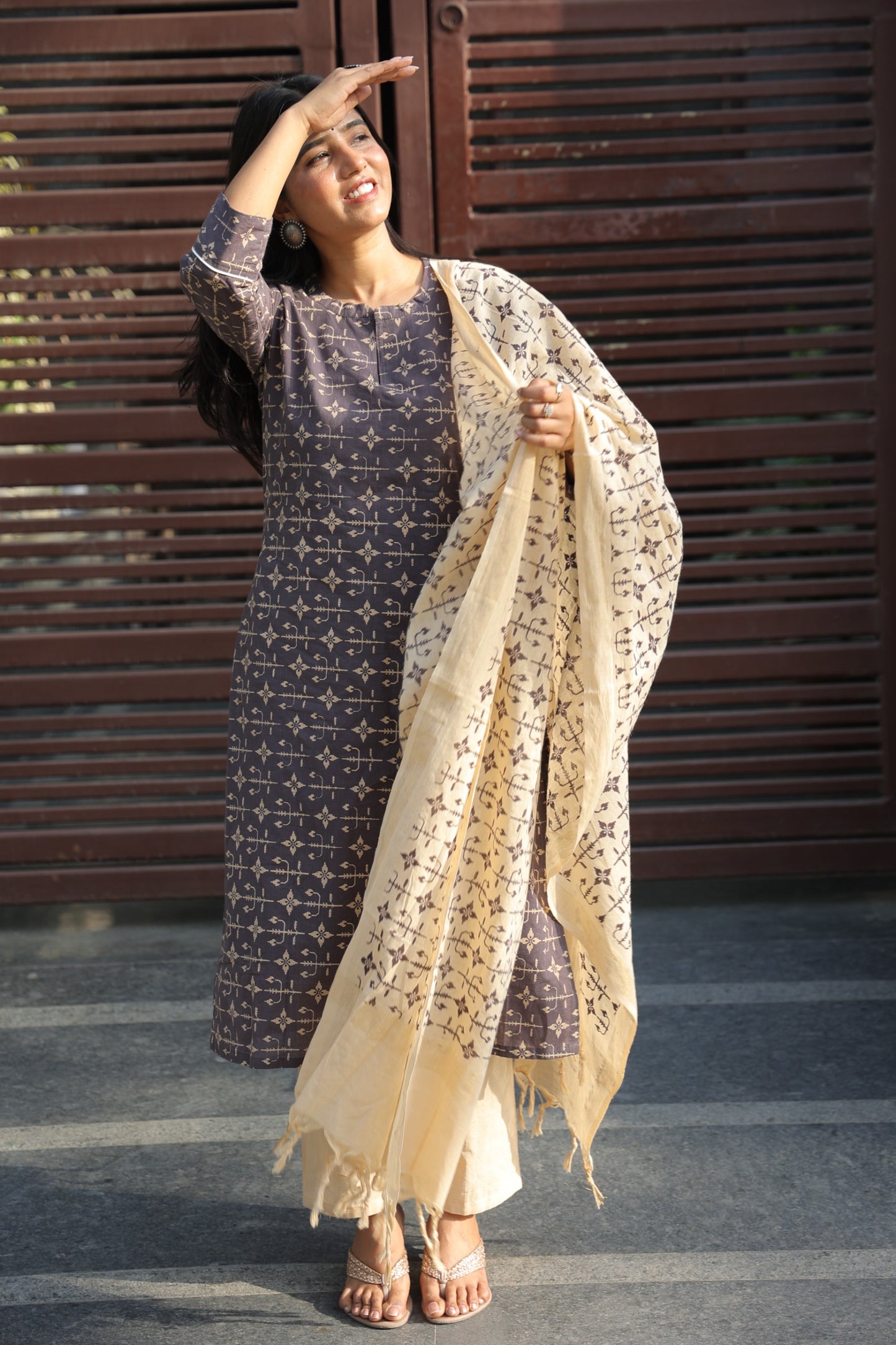 Dark grey & cream pure cotton printed handloom women kurta set